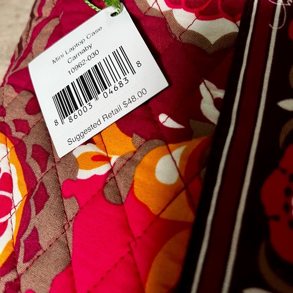 NWT Vera Bradley Carnaby Mini laptop case - Picture 3 of 16